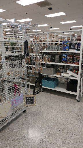 Clothing Store «Ross Dress for Less», reviews and photos, 350 The Promenade N, Long Beach, CA 90802, USA