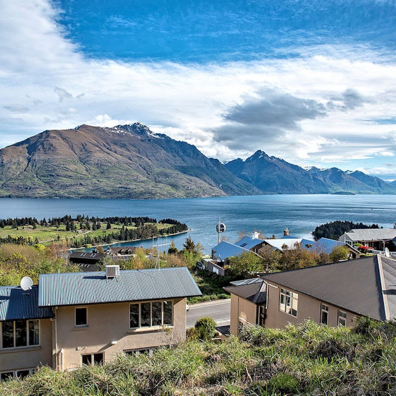 Tirohanga Lodge