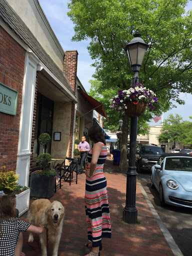 Book Store «Elm Street Bookstore», reviews and photos, 35 Elm St, New Canaan, CT 06840, USA