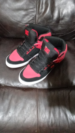 Shoe Store «Famous Footwear», reviews and photos, 2810 W Monte Vista Ave, Turlock, CA 95380, USA