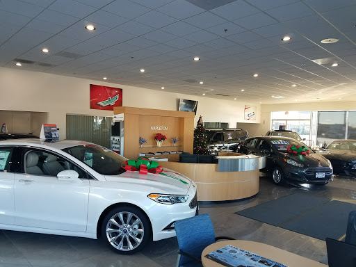 Ford Dealer «Napleton Ford in Libertyville», reviews and photos, 1010 S Milwaukee Ave, Libertyville, IL 60048, USA