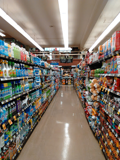 Grocery Store «Quality Food Center», reviews and photos, 1801 N 45th St, Seattle, WA 98103, USA