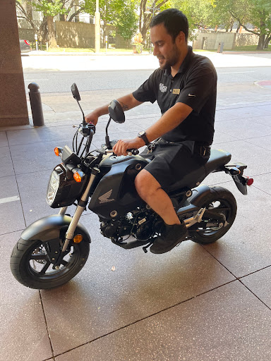 Motorcycle Dealer «Freedom Powersports Farmers Branch», reviews and photos, 13700 N Stemmons Fwy, Farmers Branch, TX 75234, USA