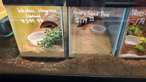 Pet Supply Store «House of Pets Inc», reviews and photos, 29500 Ford Rd, Garden City, MI 48135, USA