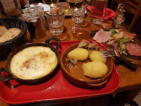 Raclette du Restaurant français Les Tables à Annecy - n°18