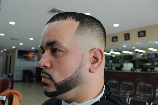 Barber Shop «R2 Barbershop», reviews and photos, 2075 Drew St, Clearwater, FL 33765, USA
