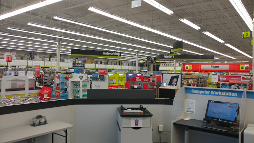 Office Supply Store «Staples», reviews and photos, 1207 N Landing Way, Renton, WA 98057, USA