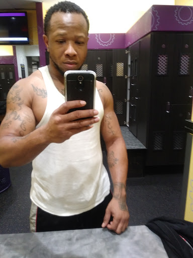 Gym «Planet Fitness», reviews and photos, 819 E Pioneer Pkwy, Arlington, TX 76010, USA