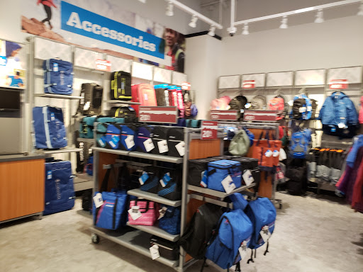 Sportswear Store «Columbia Sportswear Outlet», reviews and photos, 1659 94th Dr F250, Vero Beach, FL 32966, USA