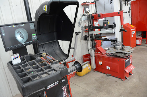 Auto Repair Shop «Auto Tech Inc», reviews and photos, 2015 20th Ave SE, Dyersville, IA 52040, USA