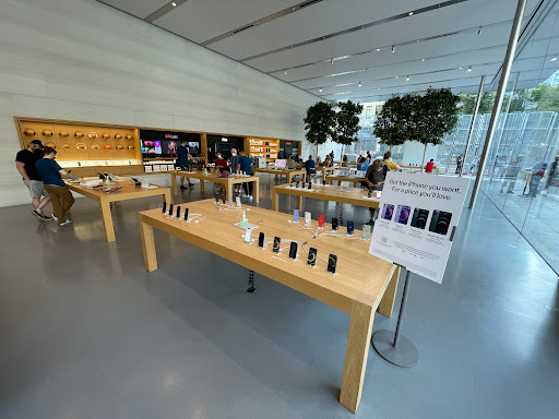 Computer Store «Apple Pioneer Place», reviews and photos, 450 SW Yamhill St, Portland, OR 97204, USA