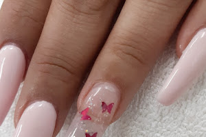Le Nail Salon ( in home nail business)