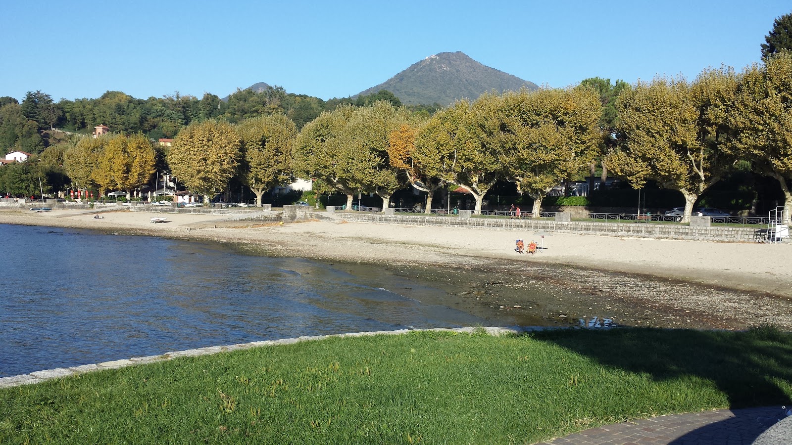 Fotografie cu Cerro Beach sprijinit de stânci