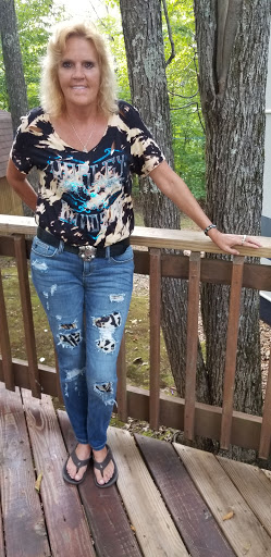 Cabin Rental Agency «Dixieland Cabins», reviews and photos, 1613 Donelson Pkwy, Dover, TN 37058, USA