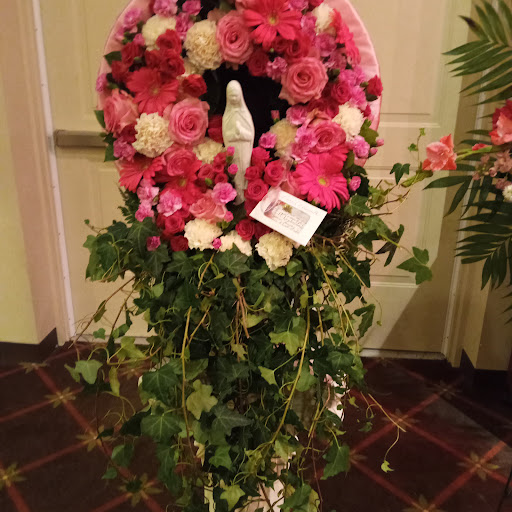 Florist «Designs By Rosa, Inc. Florist», reviews and photos, 140 S Wabash Ave, Chicago, IL 60603, USA