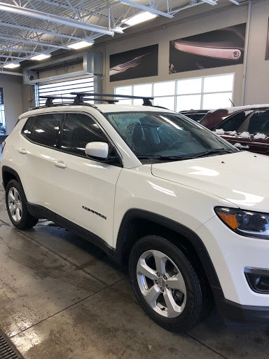 Car Dealer «Wickstrom Chrysler Jeep Dodge Ram», reviews and photos, 660 W Northwest Hwy, Barrington, IL 60010, USA