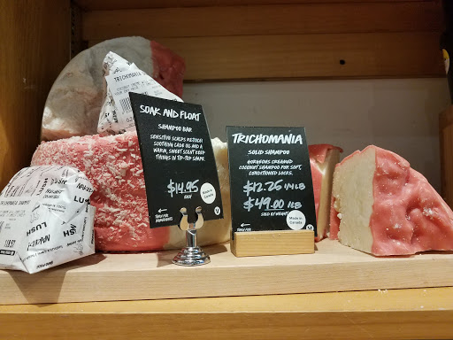 Cosmetics Store «Lush», reviews and photos, 1596 Willowbrook Dr, Houston, TX 77070, USA