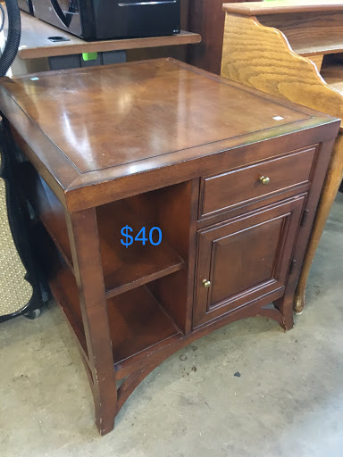 Non-Profit Organization «Habitat For Humanity ReStore», reviews and photos, 101 E Clay St, Collinsville, IL 62234, USA