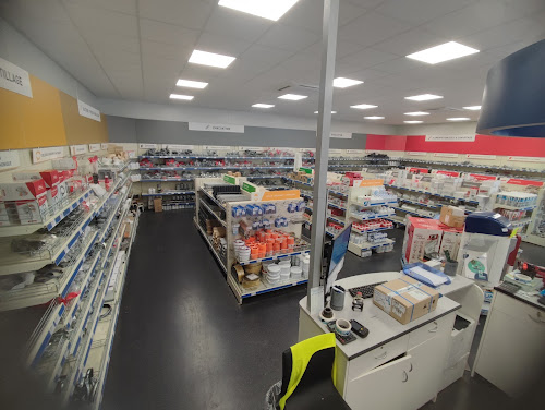 Magasin de materiaux de construction PUM Narbonne