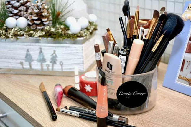 Opinii despre Beauty Corner Kozmetika és Műkörömépítés în Mosonmagyaróvár - Szépségszalon