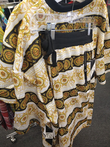 Shopping Mall «Sun Ray Shopping Center», reviews and photos, 2089 Old Hudson Rd, St Paul, MN 55119, USA