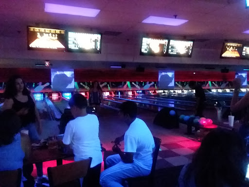 Bowling Alley «AMF Pembroke Pines Lanes», reviews and photos, 1940 N University Dr, Pembroke Pines, FL 33024, USA