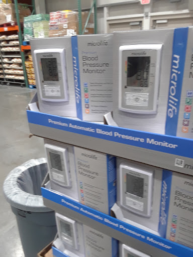 Warehouse store «Costco Wholesale», reviews and photos, 3801 Pelandale Ave, Modesto, CA 95356, USA