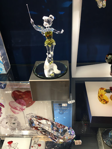 Jewelry Store «Swarovski Houston Galleria», reviews and photos, 5085 Westheimer Rd B3703, Houston, TX 77056, USA