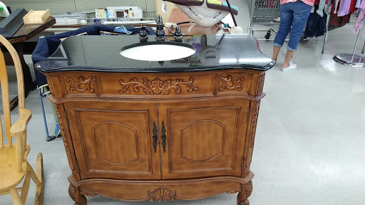 Thrift Store «Quality Thrift Store», reviews and photos, 5133 S Peoria Ave, Tulsa, OK 74105, USA