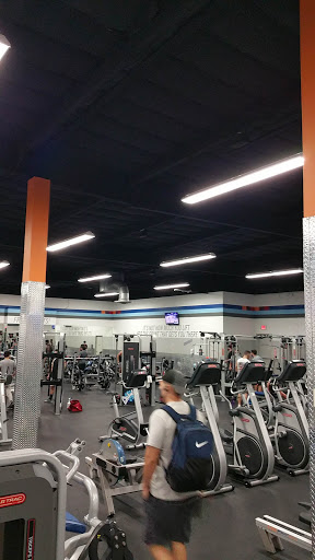 Crunch Fitness - Diamond Bar image