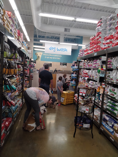 Pet Supply Store «Pet Supplies Plus», reviews and photos, 209 Towne Dr, Elizabethtown, KY 42701, USA