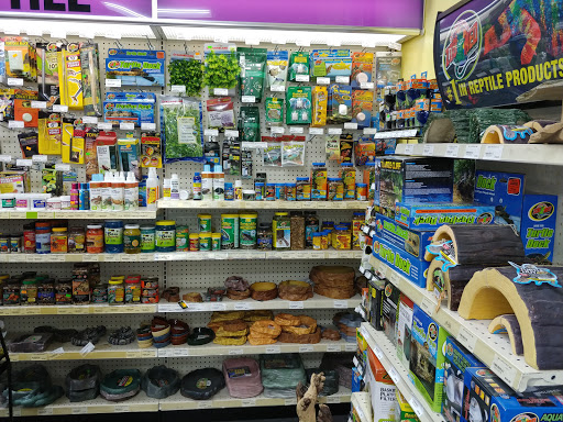 Pet Supply Store «Our Pet World», reviews and photos, 380 Semoran Commerce Pl, Apopka, FL 32703, USA