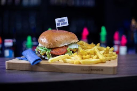 One Lounge Lausitzer Str. 12, 82538 Geretsried, Deutschland