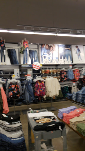 Clothing Store «Old Navy», reviews and photos, 30 International Dr S, Flanders, NJ 07836, USA