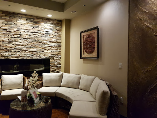 Massage Therapist «Origins Thai Spa», reviews and photos, 925 N Garfield St E, Arlington, VA 22201, USA