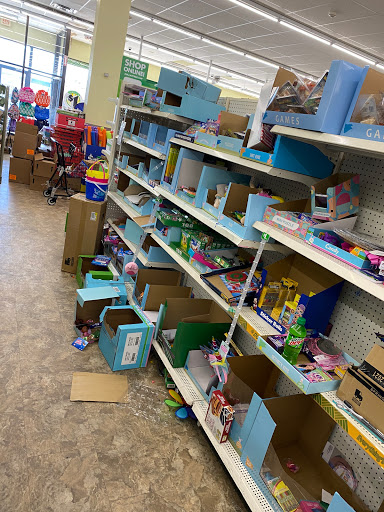 Dollar Store «Dollar Tree», reviews and photos, 39 N Lansdowne Ave #45, Lansdowne, PA 19050, USA