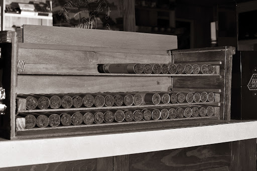 Cigar Shop «Osi Tobacco», reviews and photos, 4836 Hills and Dales Rd NW, Canton, OH 44708, USA