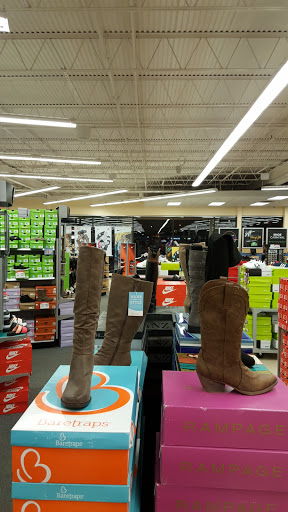 Shoe Store «Shoe Carnival», reviews and photos, 2080 Henderson Mill Rd, Atlanta, GA 30345, USA