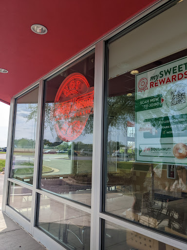 Bakery «Krispy Kreme Doughnuts», reviews and photos, 9870 Liberia Ave, Manassas, VA 20110, USA