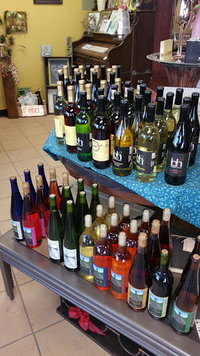 Wine Store «Wines of Iowa», reviews and photos, 234 5th St, West Des Moines, IA 50265, USA