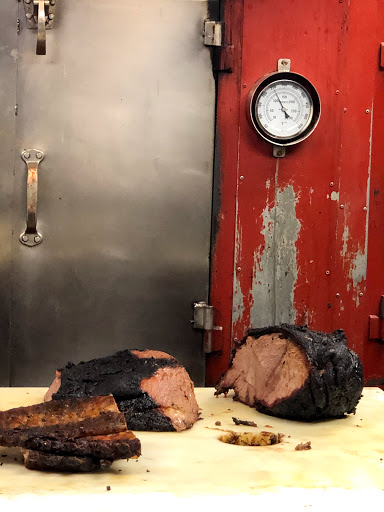 Barbecue Restaurant «Lockhart Smokehouse BBQ», reviews and photos, 400 W Davis St, Dallas, TX 75208, USA