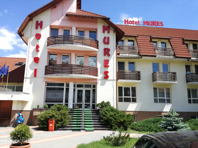Hotel Mureș - <nil>