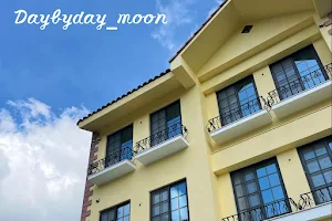 日日暮旅．daybyday_moon image