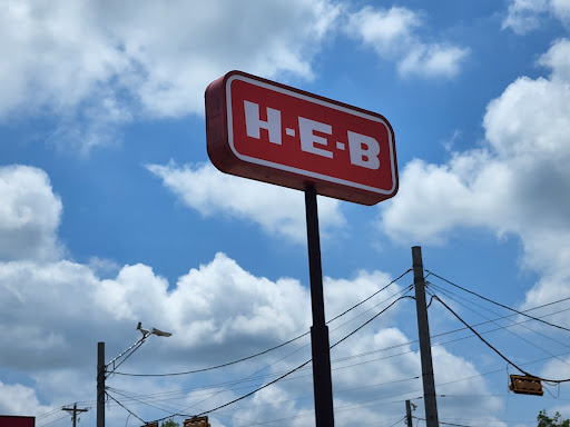Grocery Store «H-E-B Grocery», reviews and photos, 110 Brazos Street, West Columbia, TX 77486, USA