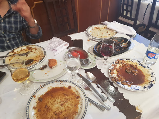 Restaurante Amanecer Rojo en Toledo