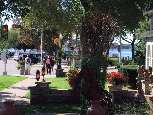 Inn «Ole Bistro Inn», reviews and photos, 220 Cook St, Lake Geneva, WI 53147, USA