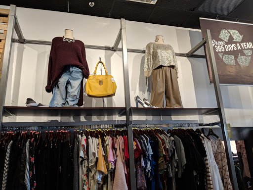 Clothing Store «Uptown Cheapskate», reviews and photos, 3454 W Chandler Blvd #18, Chandler, AZ 85226, USA