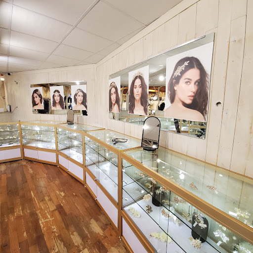 Sposa Bella Bridal Boutique, 1578 Babcock Rd, San Antonio, TX 78229, USA, 