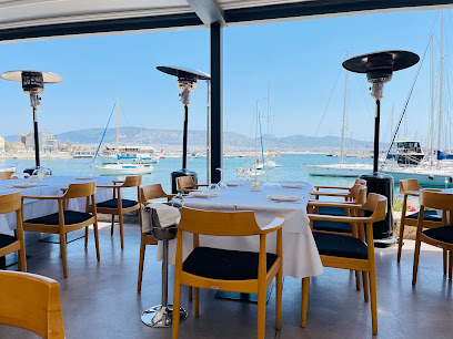 Papaioannou Restaurant - Akti Koumoundourou 42, Pireas 185 33, Greece