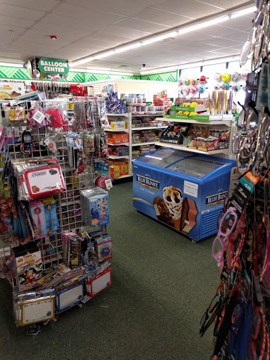Dollar Store «Dollar Tree», reviews and photos, 446 Putnam Pike, Greenville, RI 02828, USA